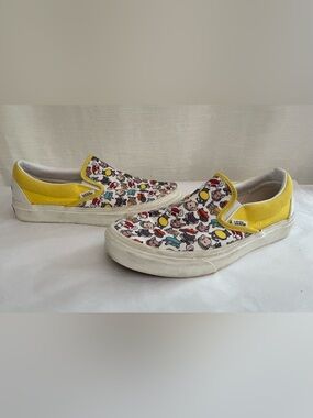 Vans‎ Custom Dog and Cat Slip-On Shoes in White with Yellow Trim